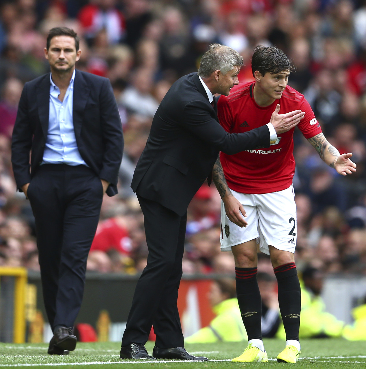 详解棒球规则中的投手站位违例